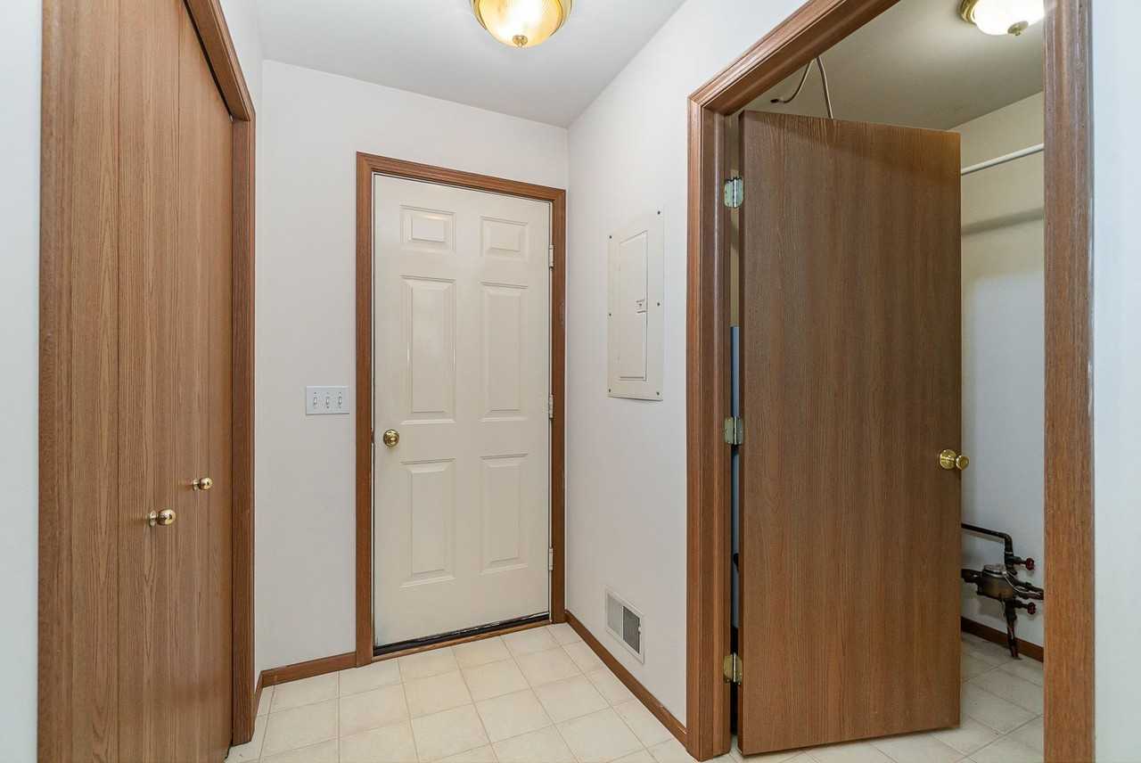 2428 Morning Dawn Dr - Photo 3 of 36