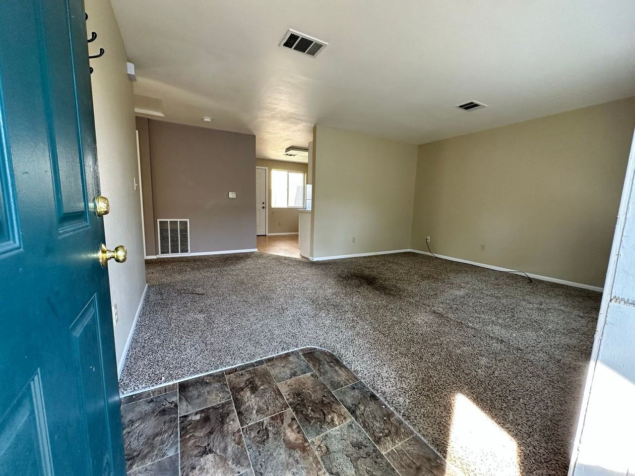 2817 Undine St - Photo 3 of 12