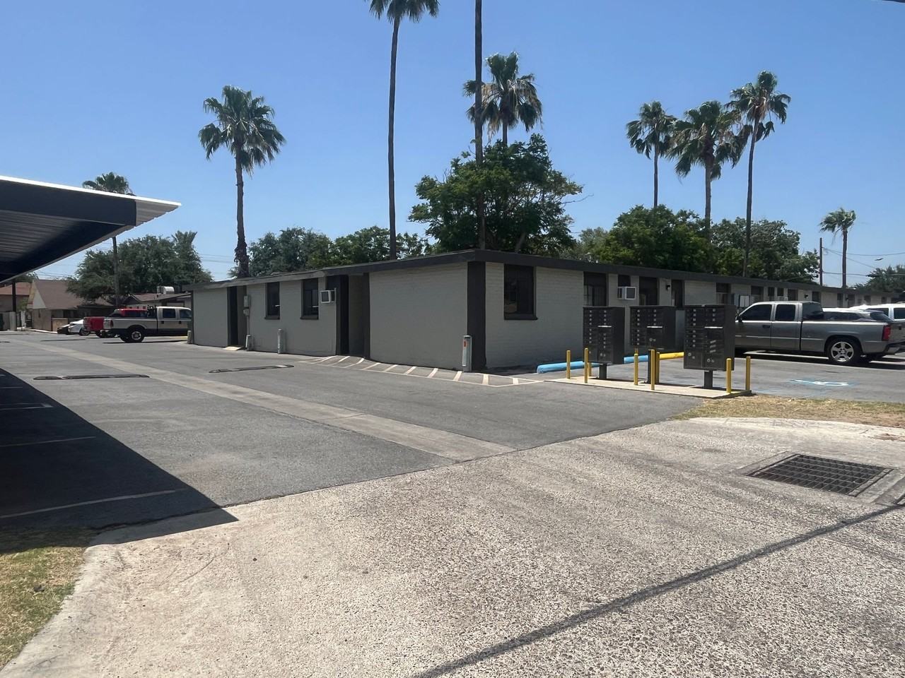 Retama Apartments - Photo 6 of 44