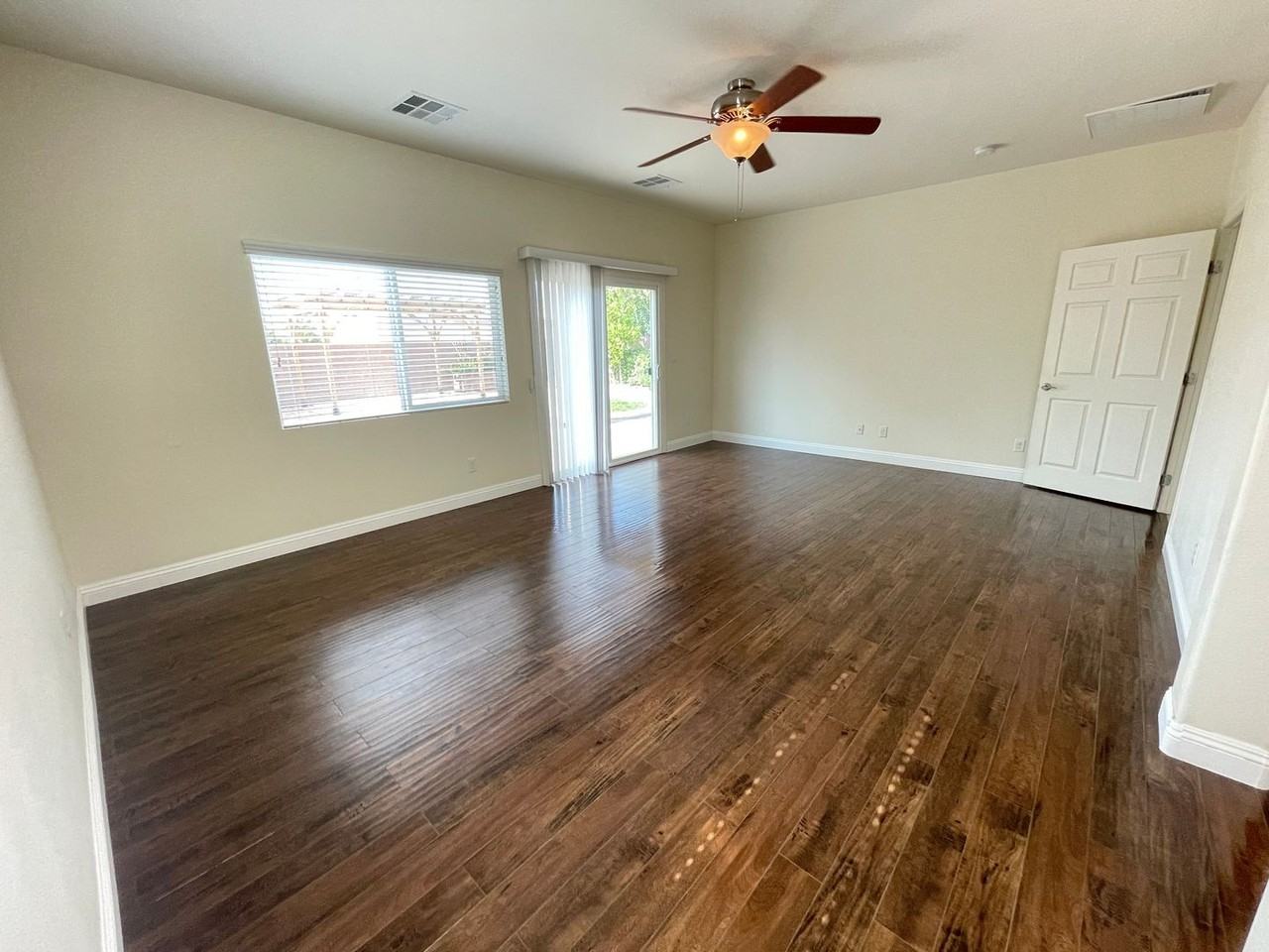 1312 Fantastic Ct - Photo 5 of 12