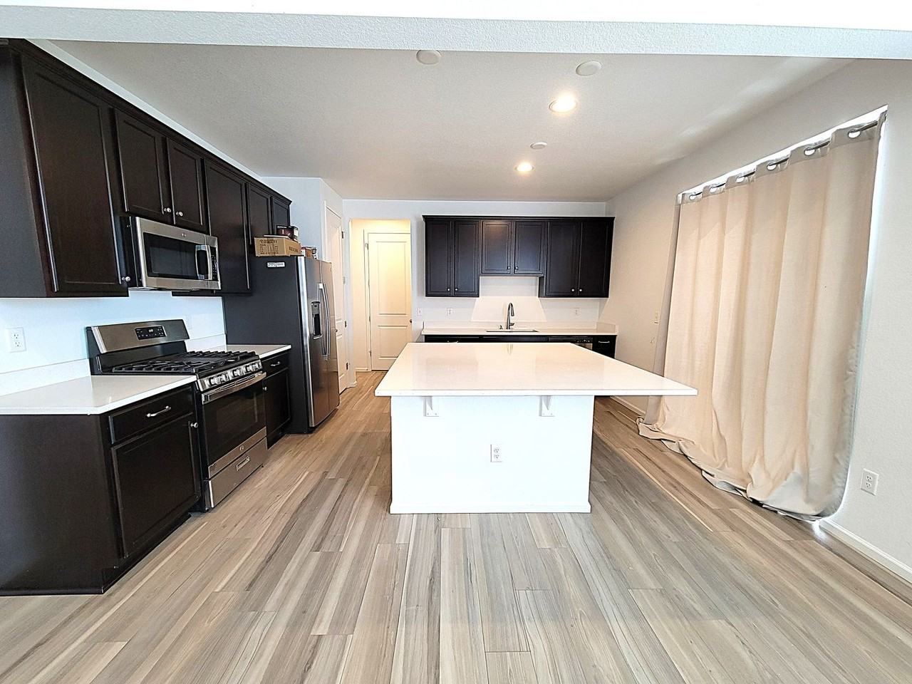 2510 Torino Way - Photo 3 of 13