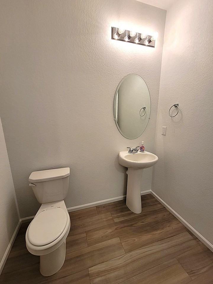 2510 Torino Way - Photo 4 of 13