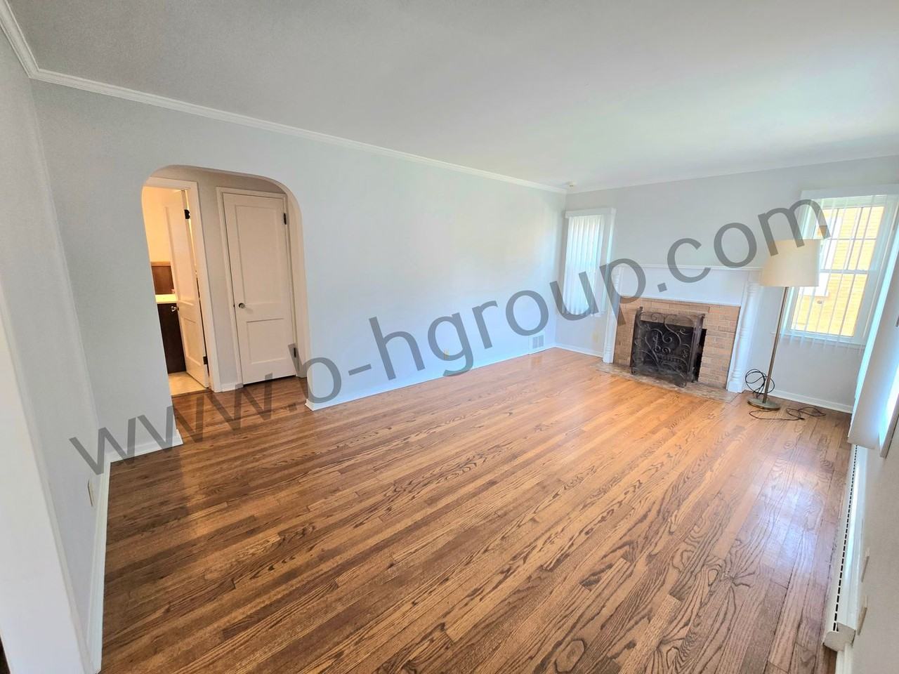 7530 32nd Ave - Photo 2 of 42