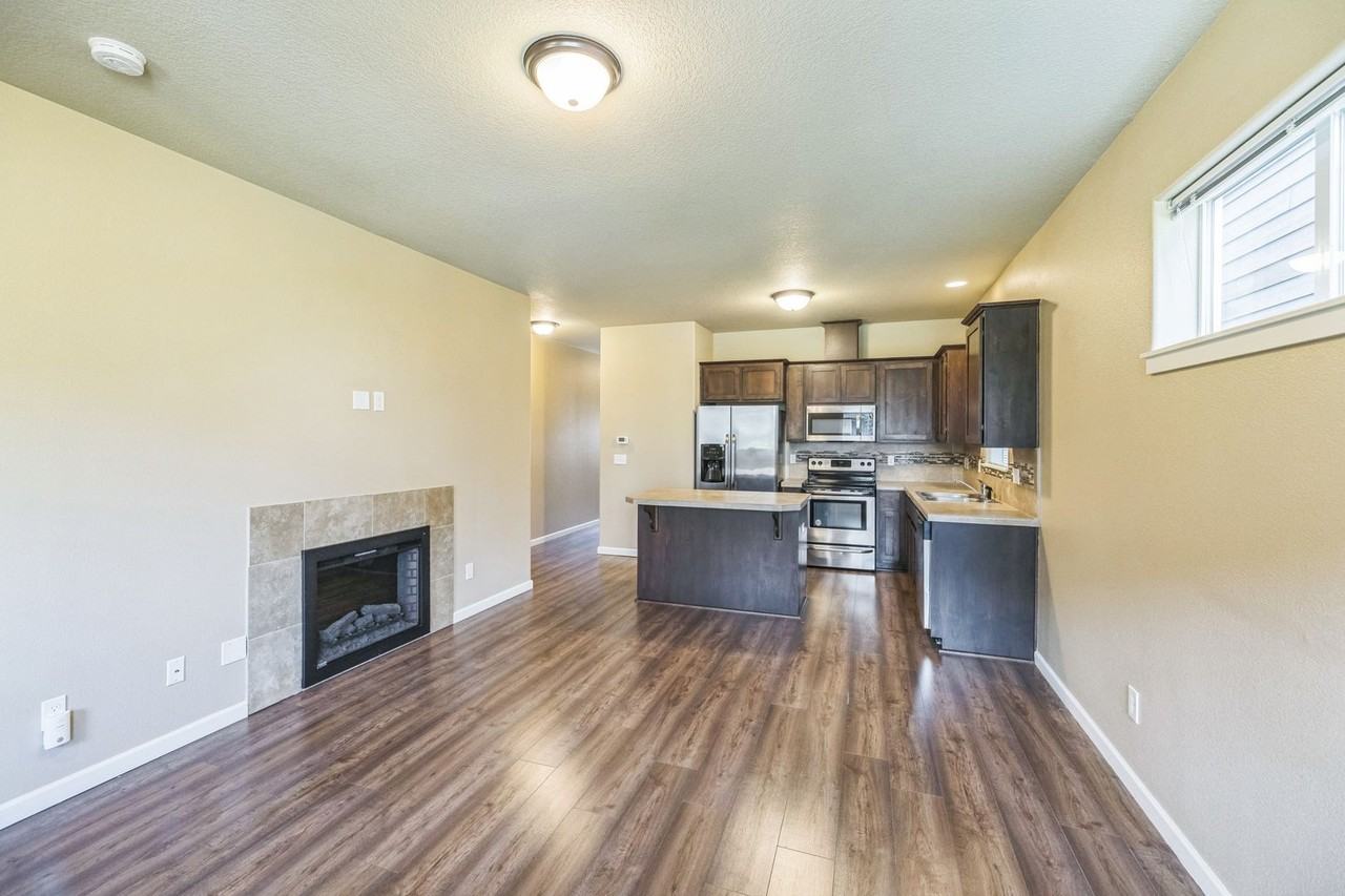 2503 Carson Loop - Photo 5 of 19