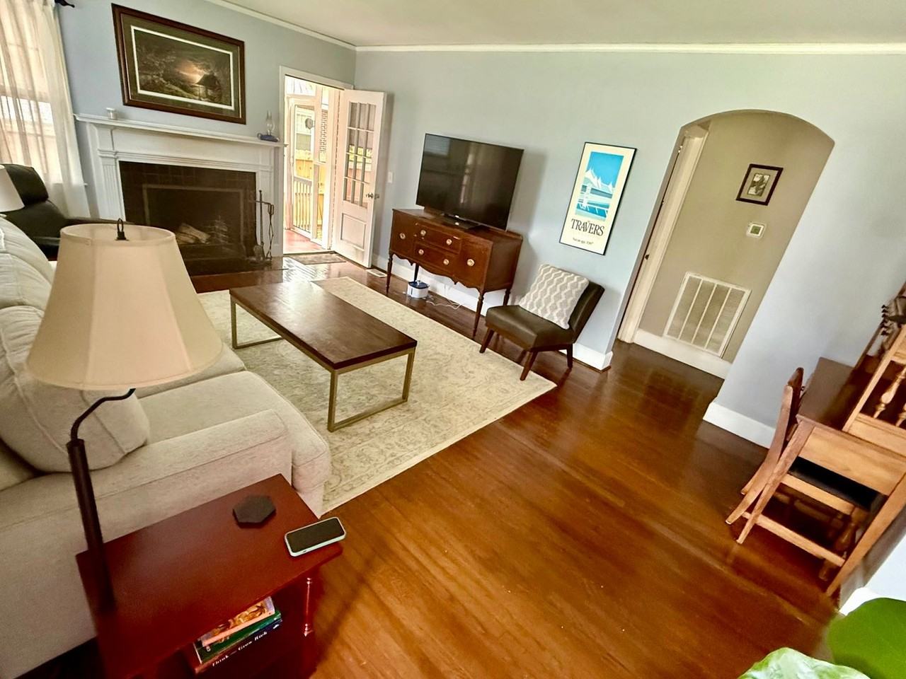 112 Davis St - Photo 2 of 13