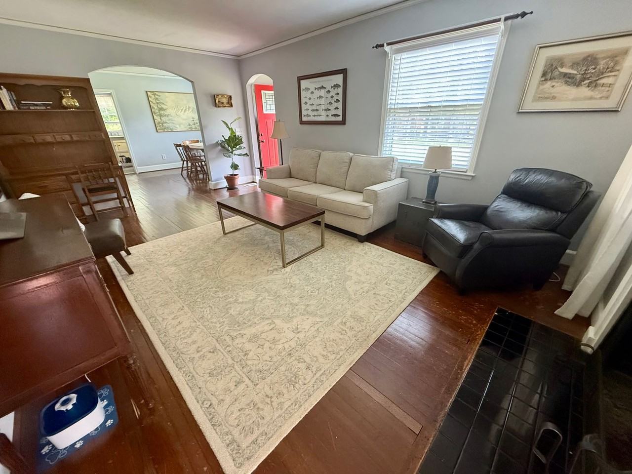 112 Davis St - Photo 3 of 13