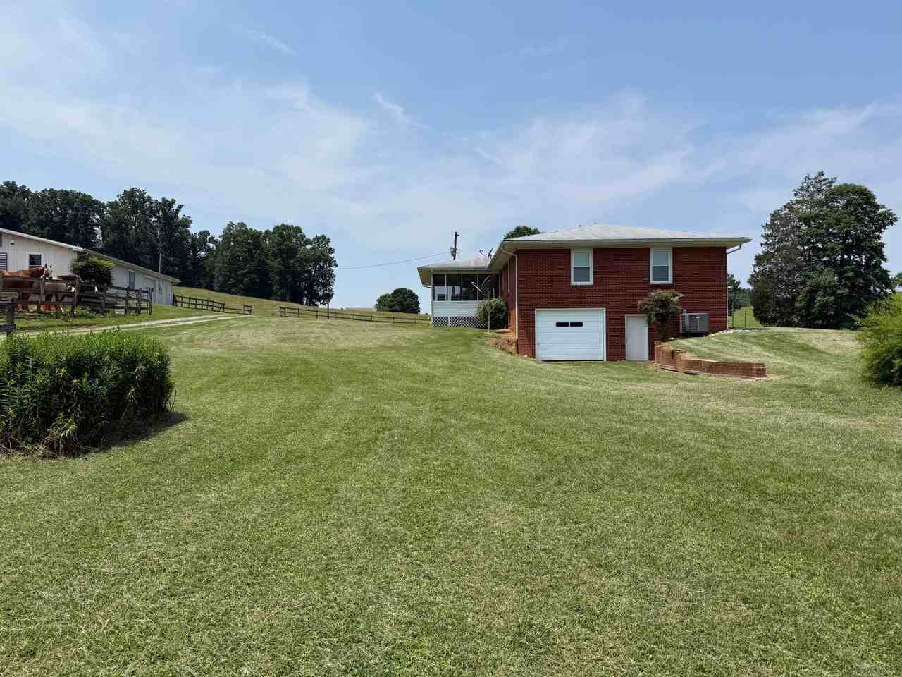 2459 Middlesettlements Rd - Photo 5 of 23