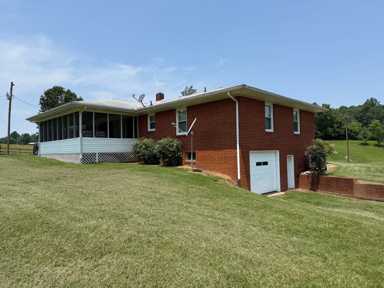 2459 Middlesettlements Rd - Photo 7 of 23