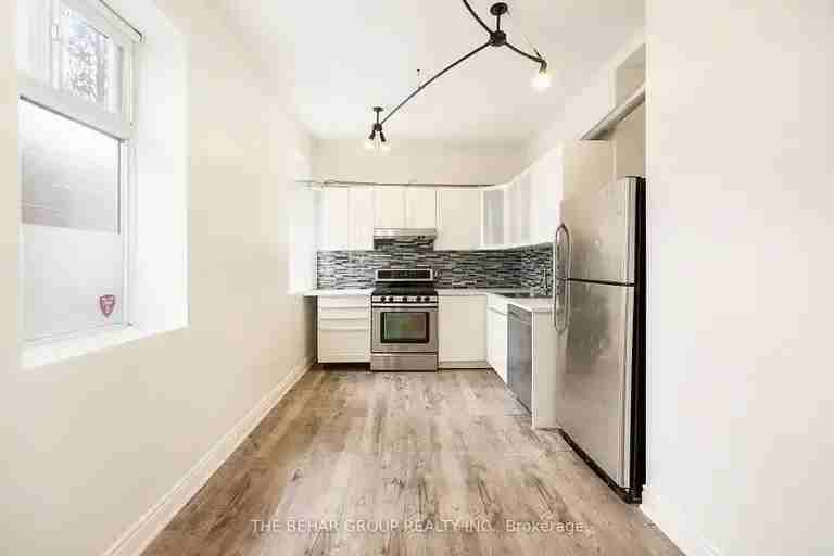 18 Dupont St #1 - Photo 3 of 11