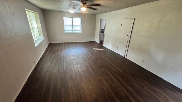 202 N Elm Ave - Photo 2 of 10