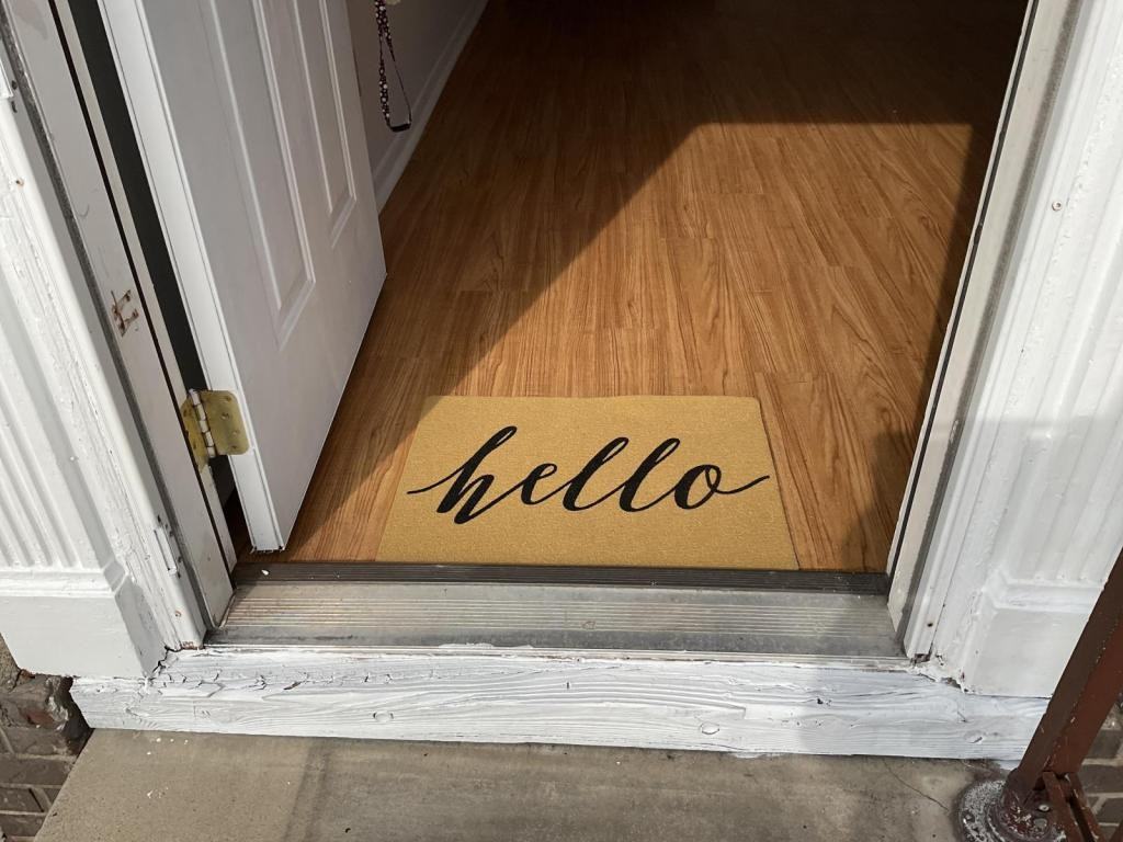 1040 Briar Mnr - Photo 2 of 12