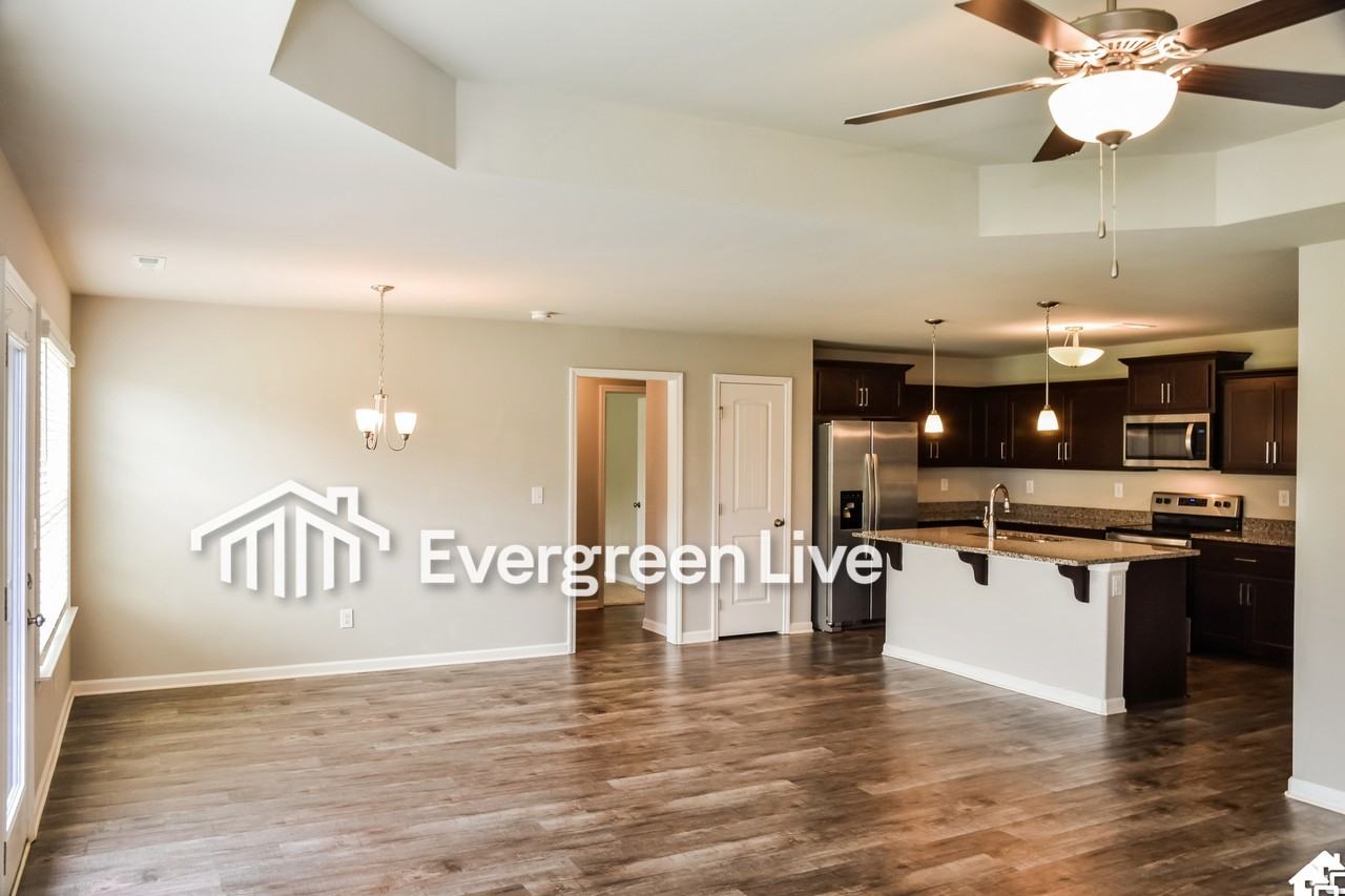 107 Ocean Springs Ave - Photo 5 of 13