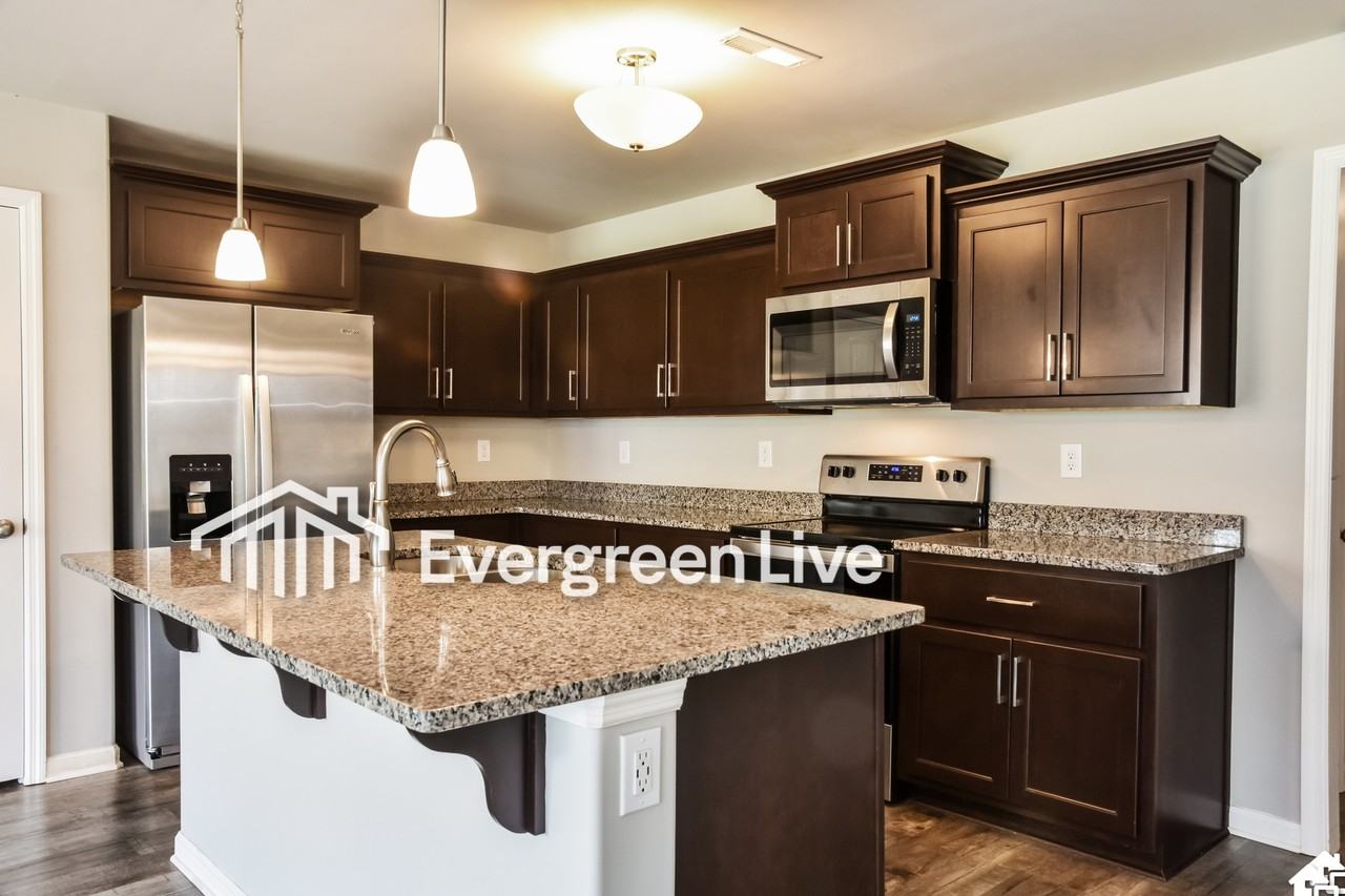 107 Ocean Springs Ave - Photo 7 of 13