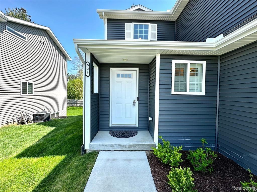 5372 Rural Ter - Photo 2 of 27