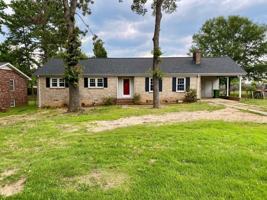 featured image of 112 Pinehurst Dr