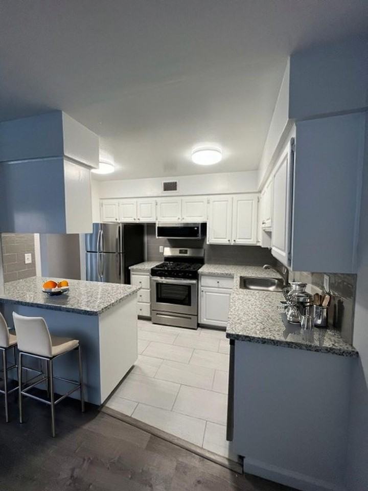 Riverside Gardens - Photo 2 of 30