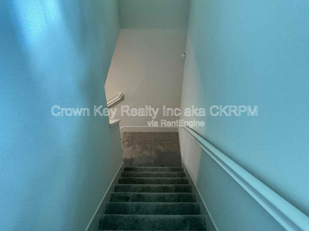 7236 Diamond Ave - Photo 6 of 20