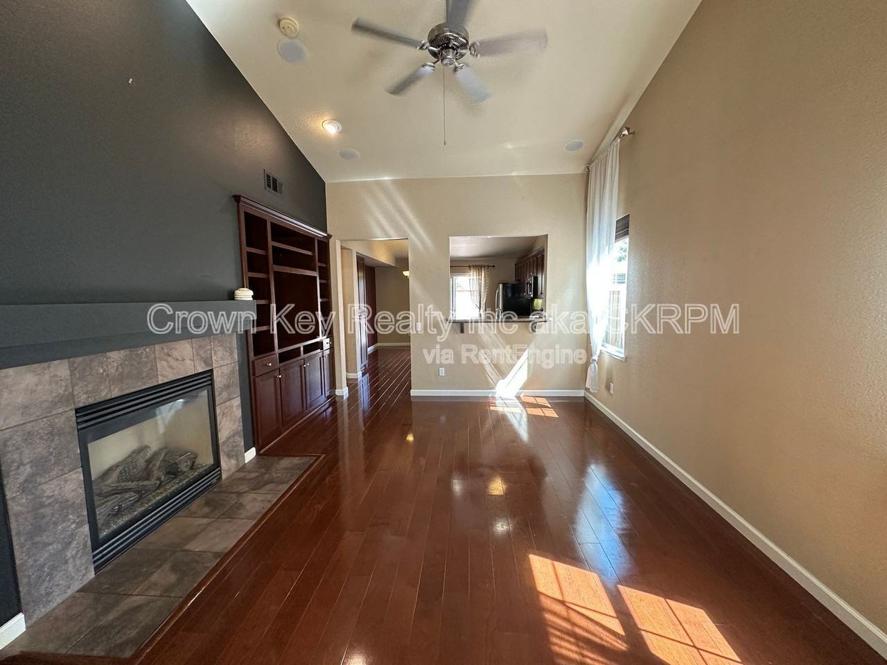 2741 Nostalgia St - Photo 2 of 21