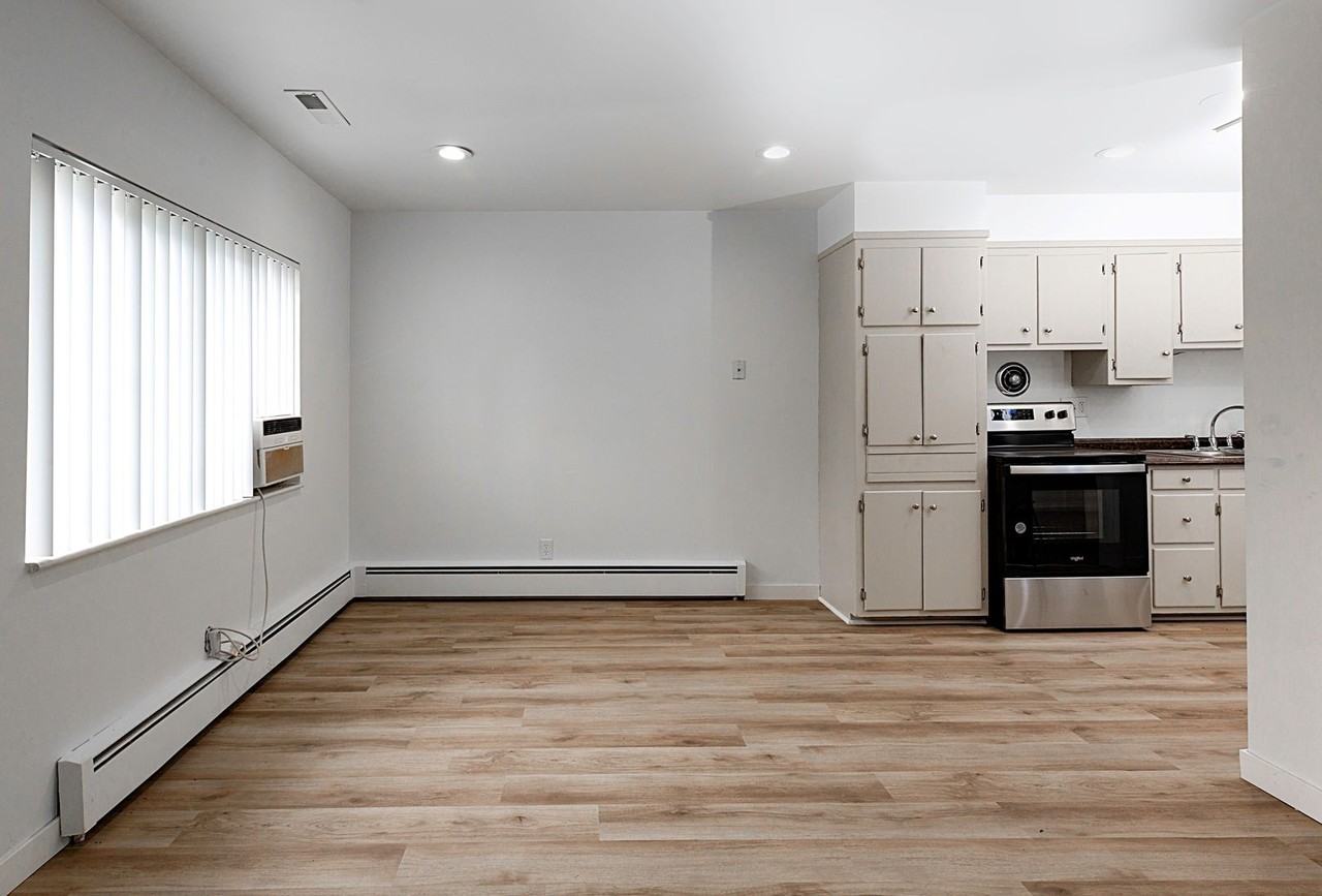 The Homestead - Photo 3 of 25