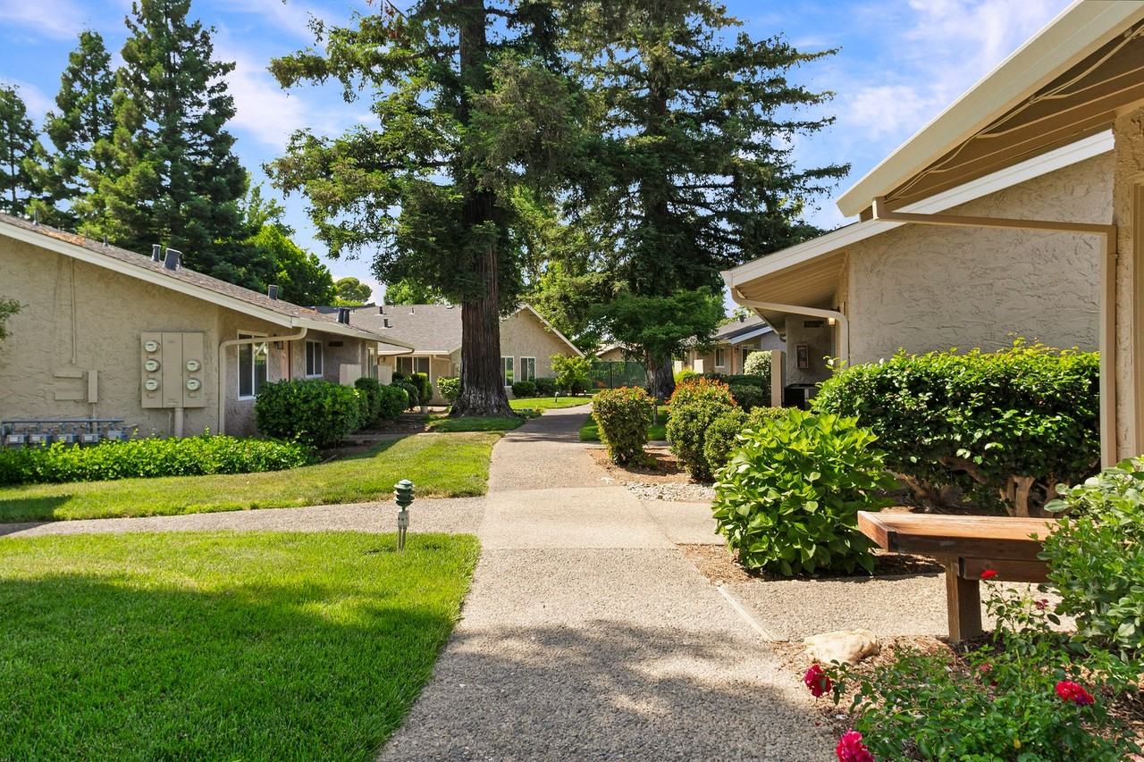 Rosewood Apartments - Photo 2 of 40