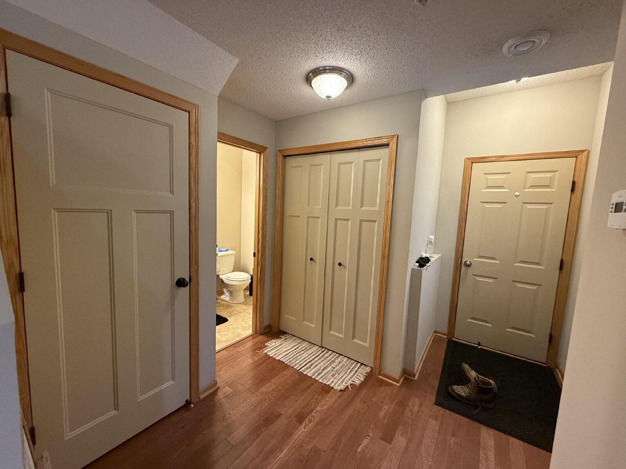 7884 Gotland Ln - Photo 6 of 24