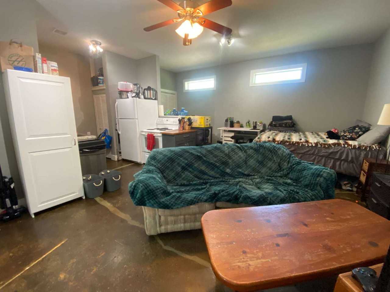 1702 James St #B - Photo 2 of 8