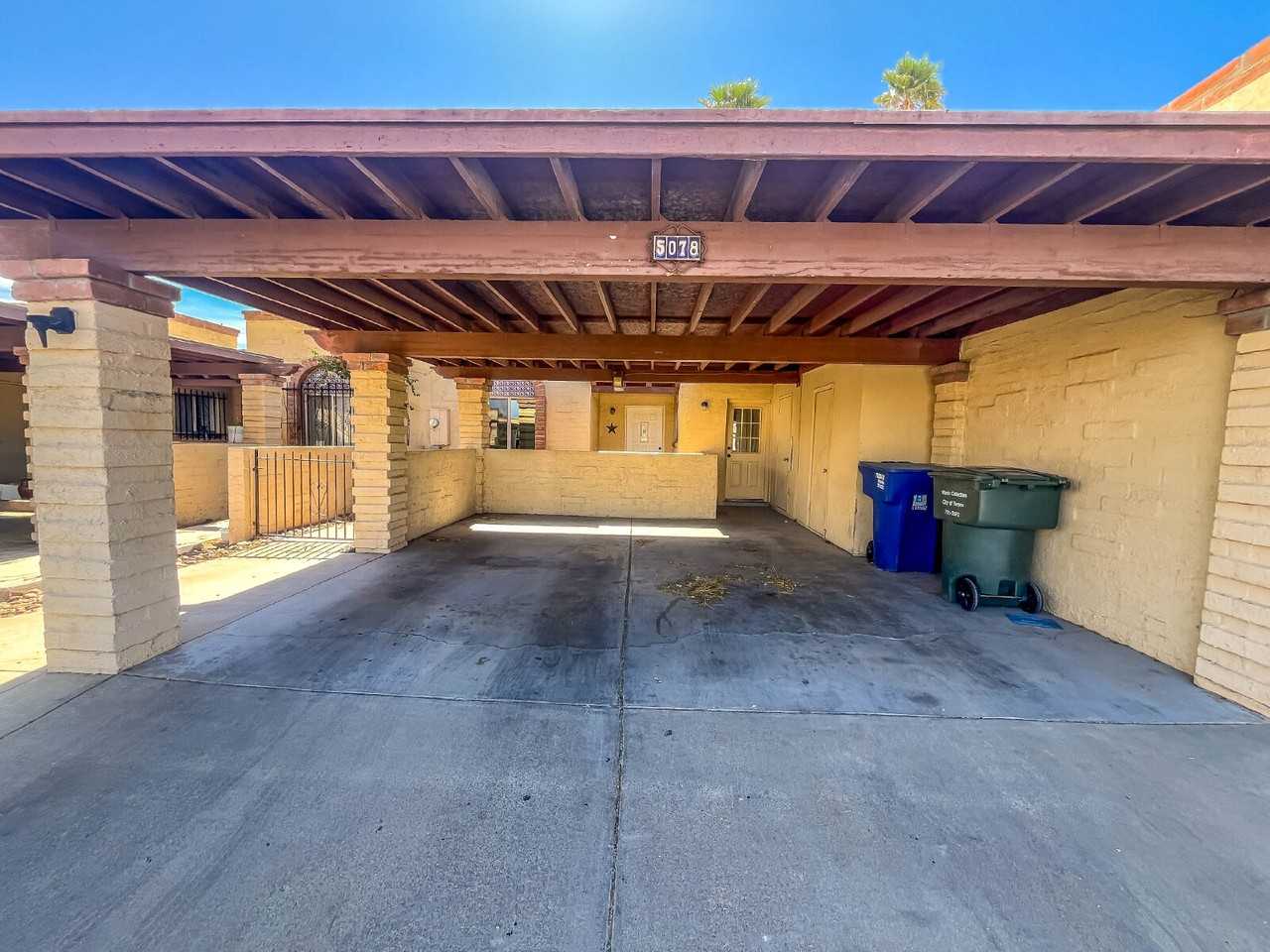 5078 S Warren Ave - Photo 2 of 22