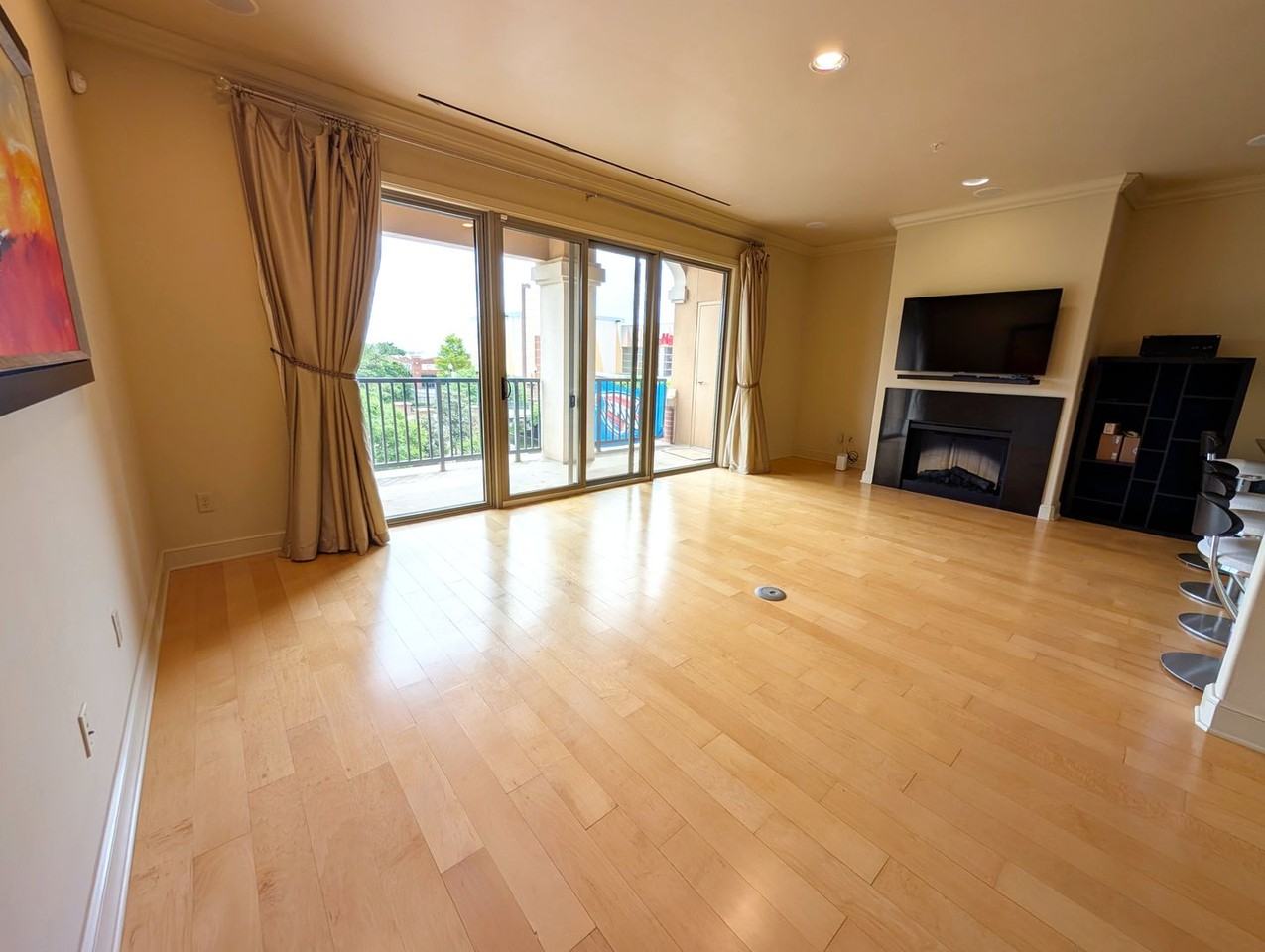 200 S Oklahoma Ave - Photo 4 of 22