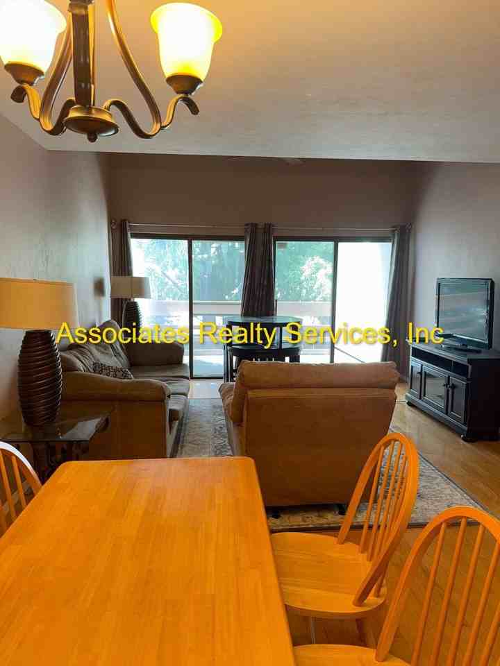 1630 Sw 16th St - Photo 3 of 15