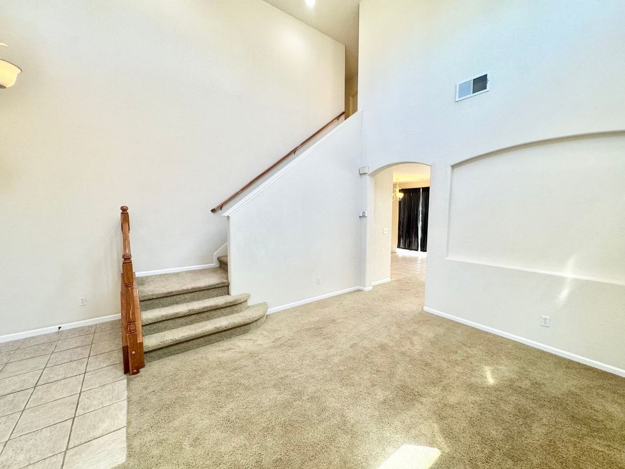 1776 Farnham Ave - Photo 3 of 42