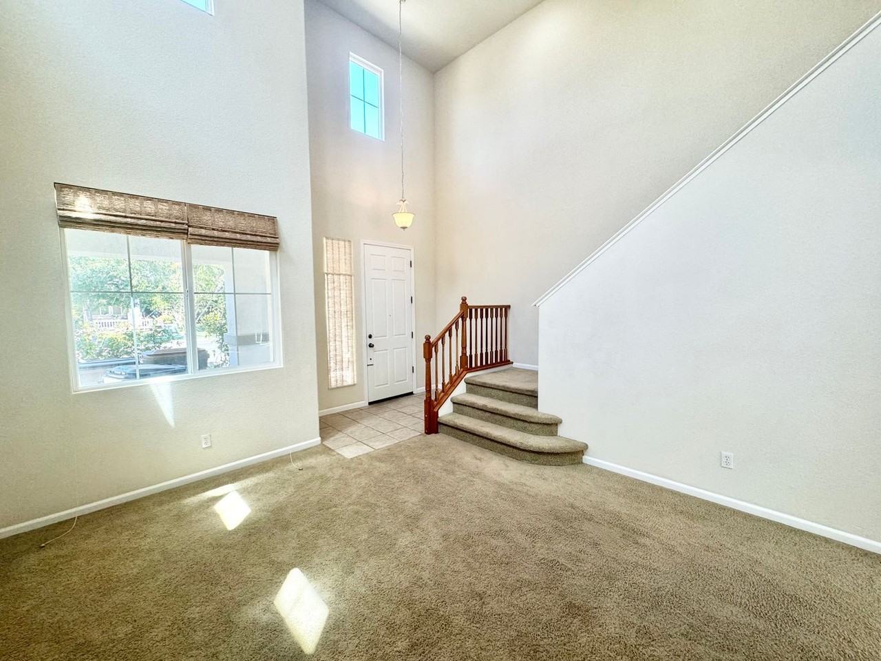 1776 Farnham Ave - Photo 4 of 42