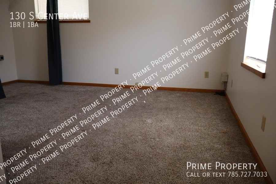 130 S Center St - Photo 3 of 13