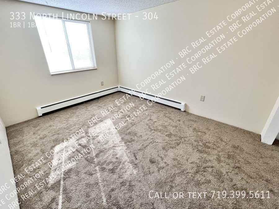 333 North Lincoln Street - Photo 5 of 7