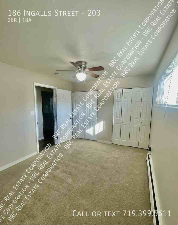 ELK MOUNTAIN APARTMENTS - Photo 2 of 15