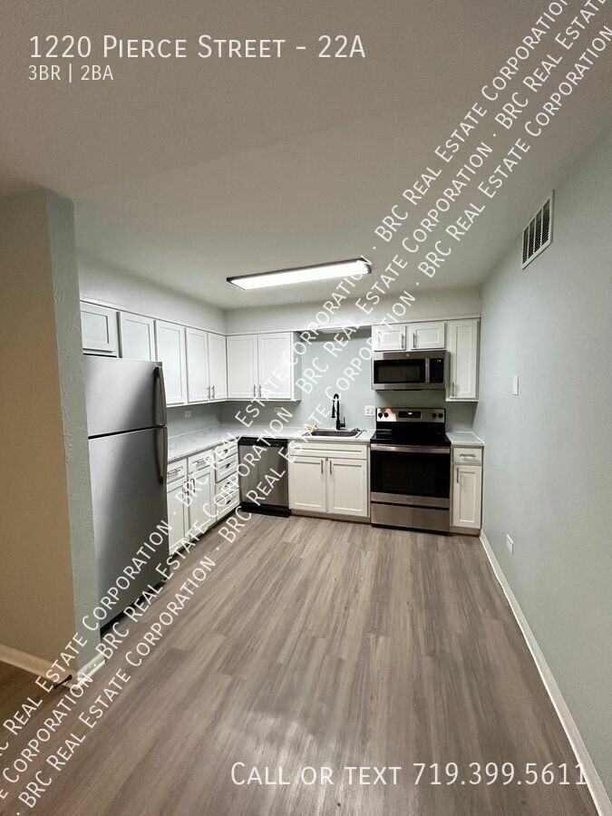 LaRonja Apartments - Photo 2 of 29