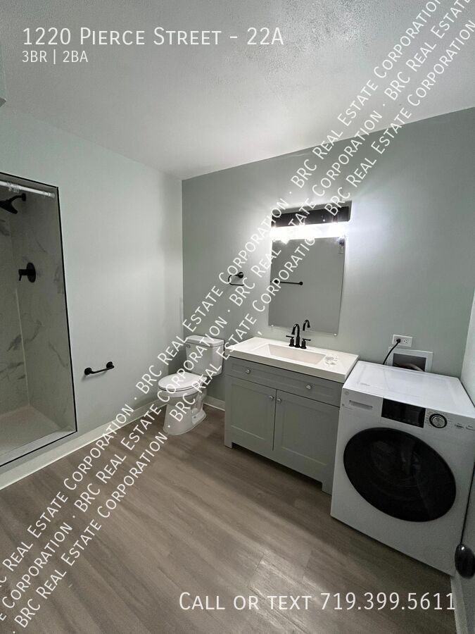 LaRonja Apartments - Photo 6 of 29