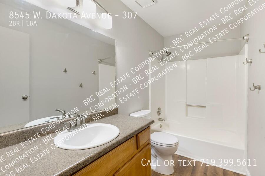 PINETREE Apts - Photo 3 of 15