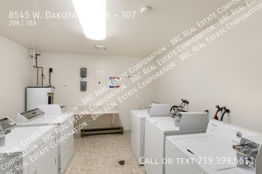 PINETREE Apts - Photo 7 of 15