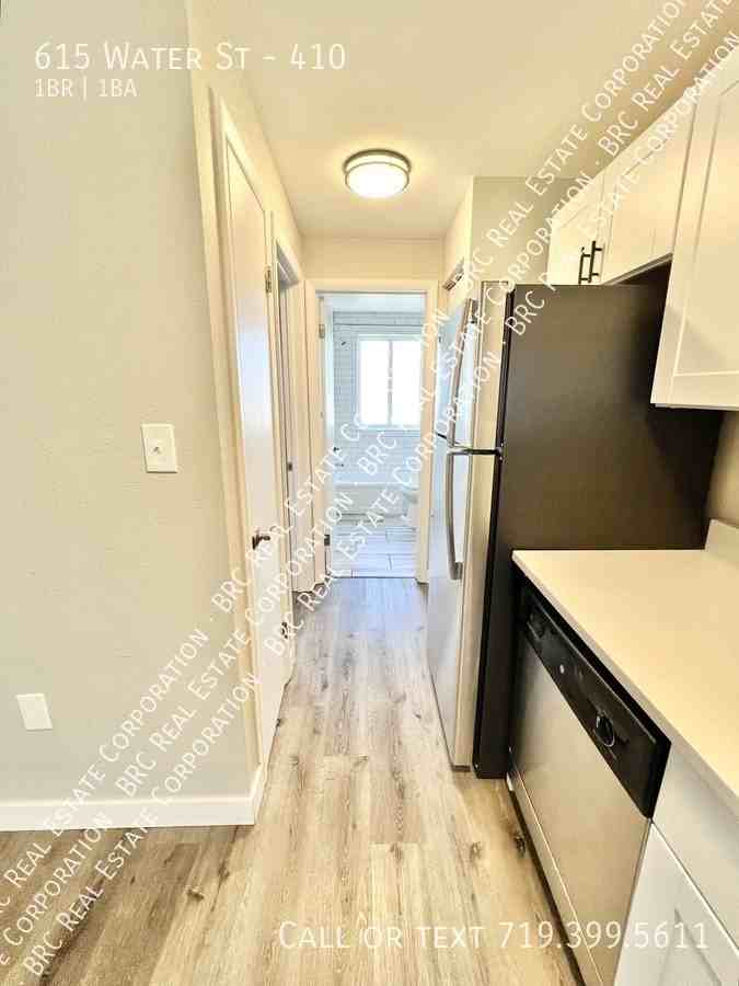 The Gold - Photo 7 of 11