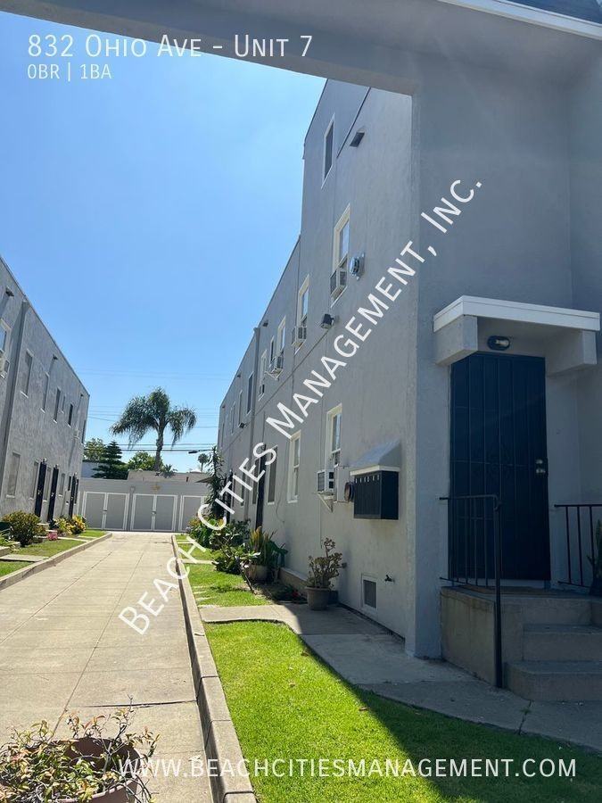 832 Ohio Ave #7 - Photo 3 of 25