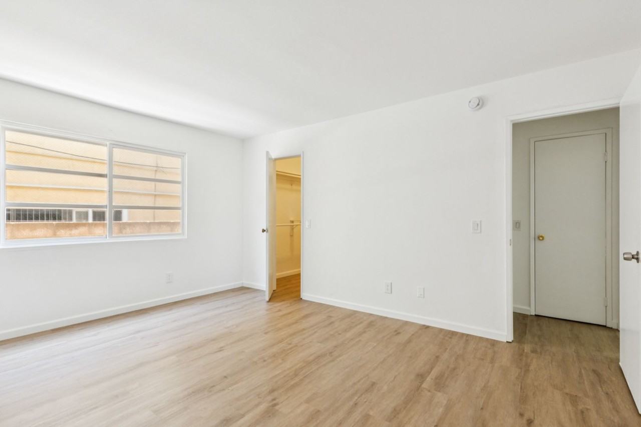 8800 Cedros Ave - Photo 6 of 18