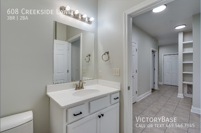 608 Creekside Ln - Photo 2 of 23