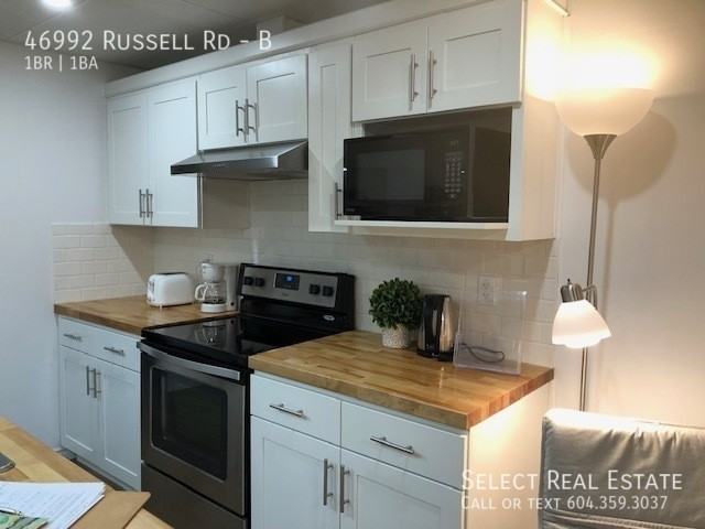 46992 Russell Rd #B - Photo 2 of 11