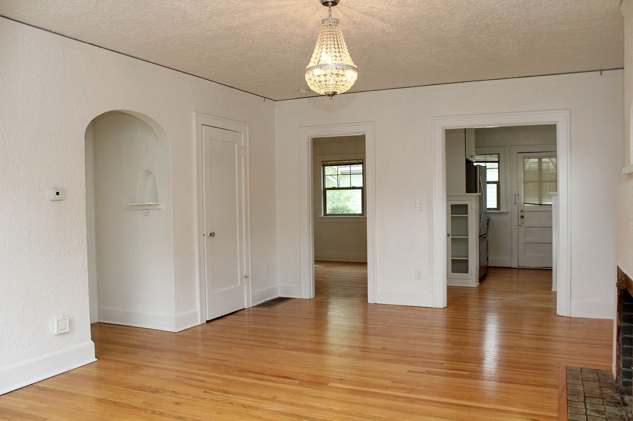 2915 Se Alder St - Photo 5 of 24