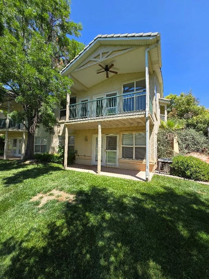 155 Turnbury Ln - Photo 3 of 33