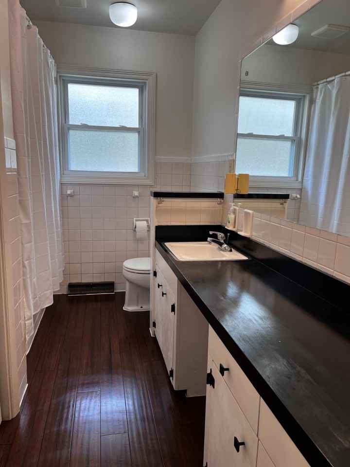 1459 E Brunswick Ave #NA - Photo 2 of 8