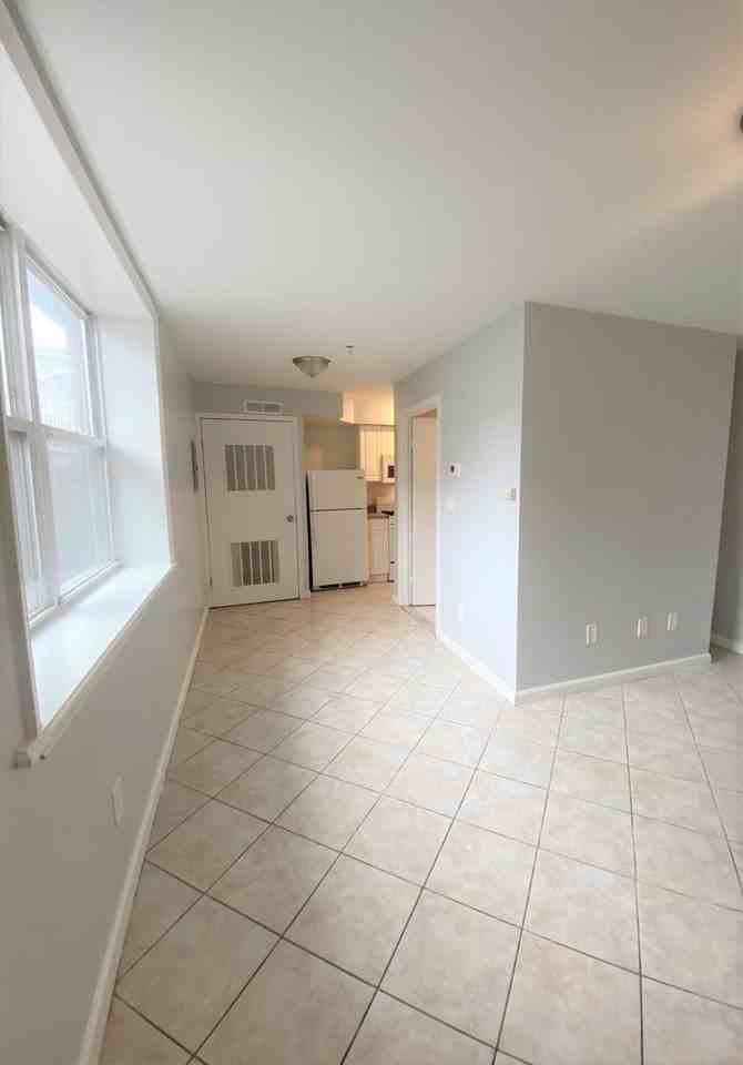 812 - OM-812 New York Avenue LLC - Photo 7 of 24
