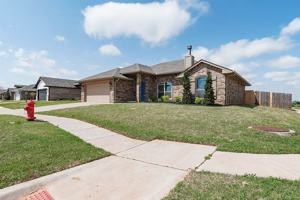 featured image of 4701 Apatite Bluff Dr