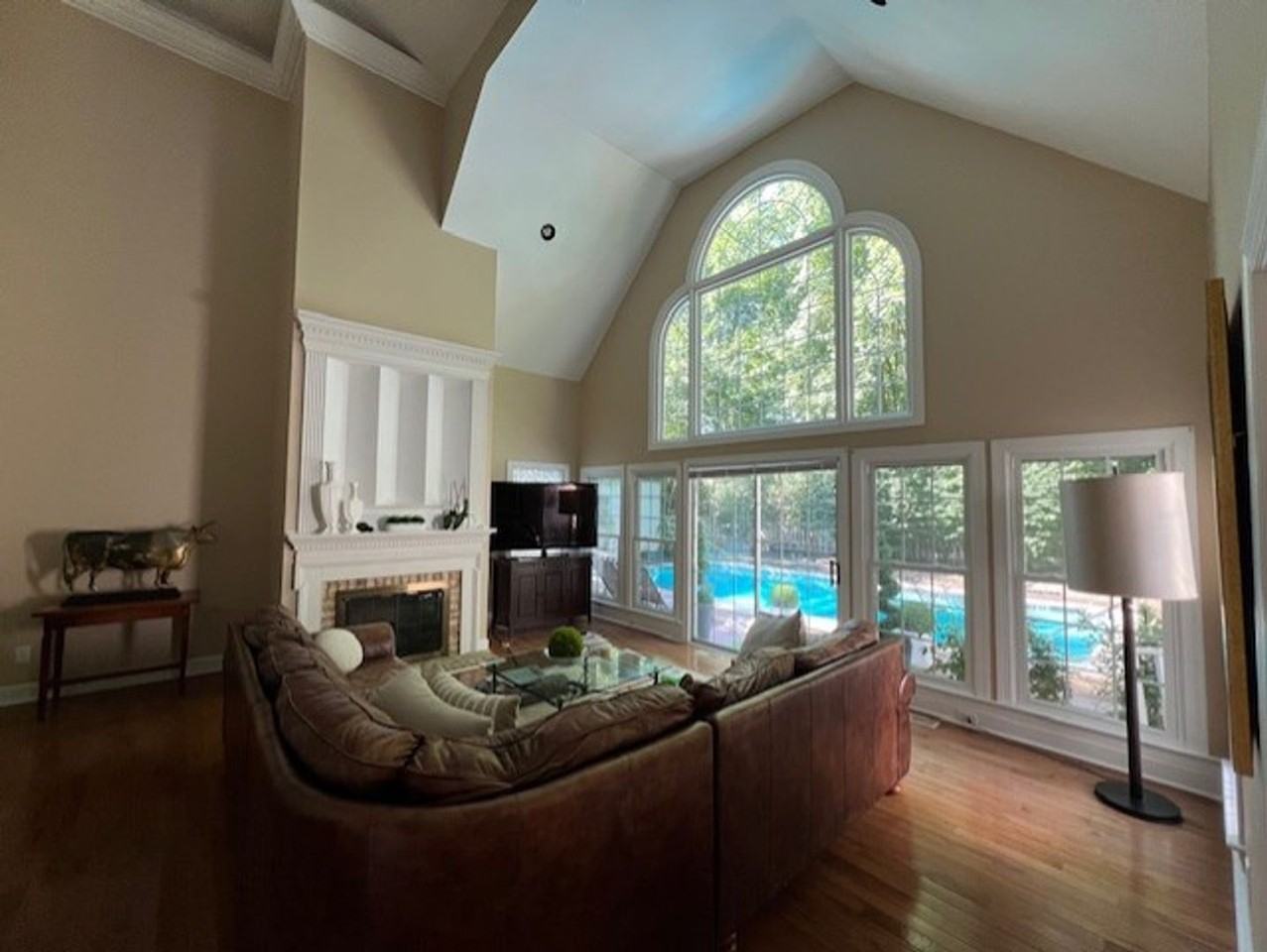 111 Walton Heath - Photo 2 of 16