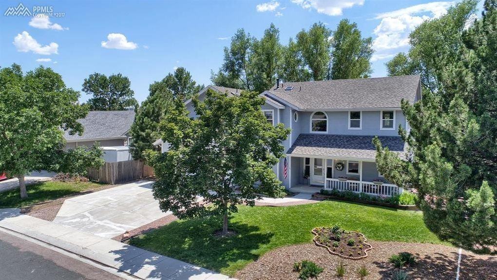235 Tamarron Dr - Photo 2 of 20